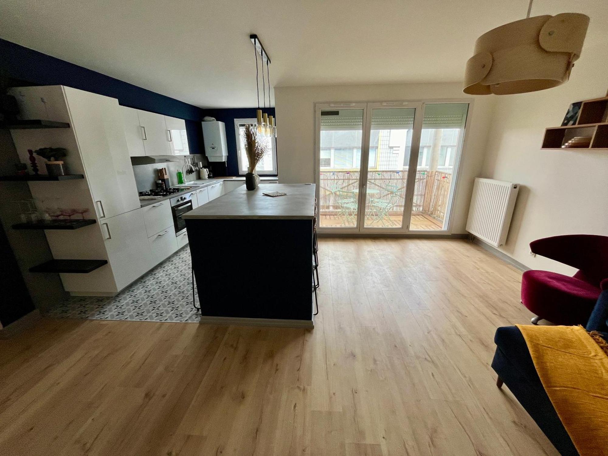 Appartement Eclat Contemporain -310 *